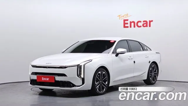 2025 Kia K8, VIN KNAM641BBSA085776