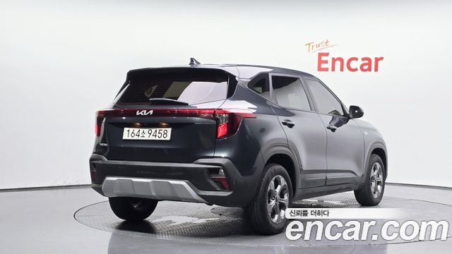 2024 Kia Seltos, VIN KNAEU81AERK552326