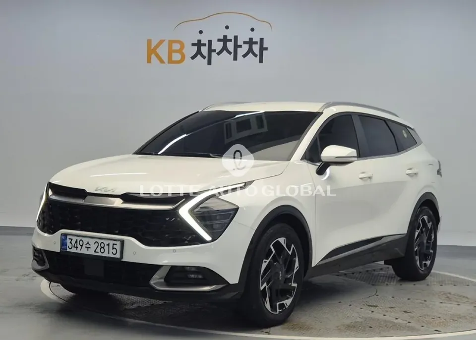 2022 Kia Sportage, VIN KNAPW81CBNK008287