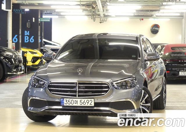 2021 Mercedes-Benz E-Class, VIN W1KZF5EB8MA887110