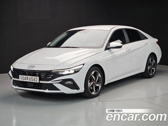 2024 Hyundai Avante, VIN KMHLM41EERU567641