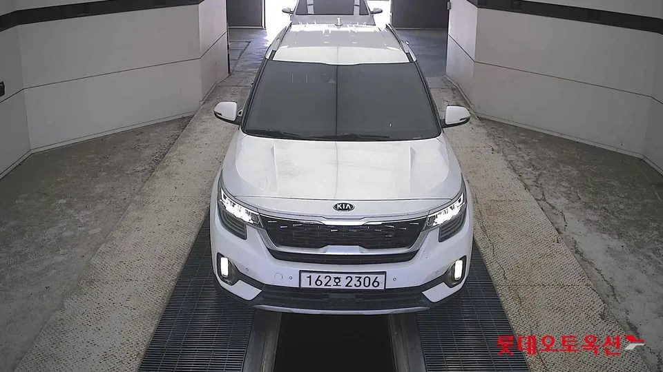 2022 Kia Seltos, VIN KNAET812GNK194073