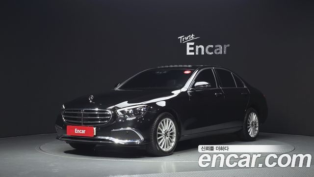 2022 Mercedes-Benz E-Class, VIN W1KZF4FB1NB096115