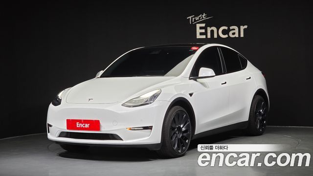 2022 Tesla Model Y, VIN 7SAYGDEE8NF423298