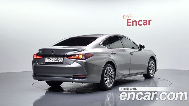 2022 Lexus ES, VIN JTHBA1C14N2007611