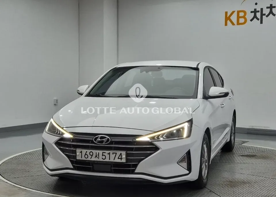 2020 Hyundai Avante, VIN KMHD741EELU970600