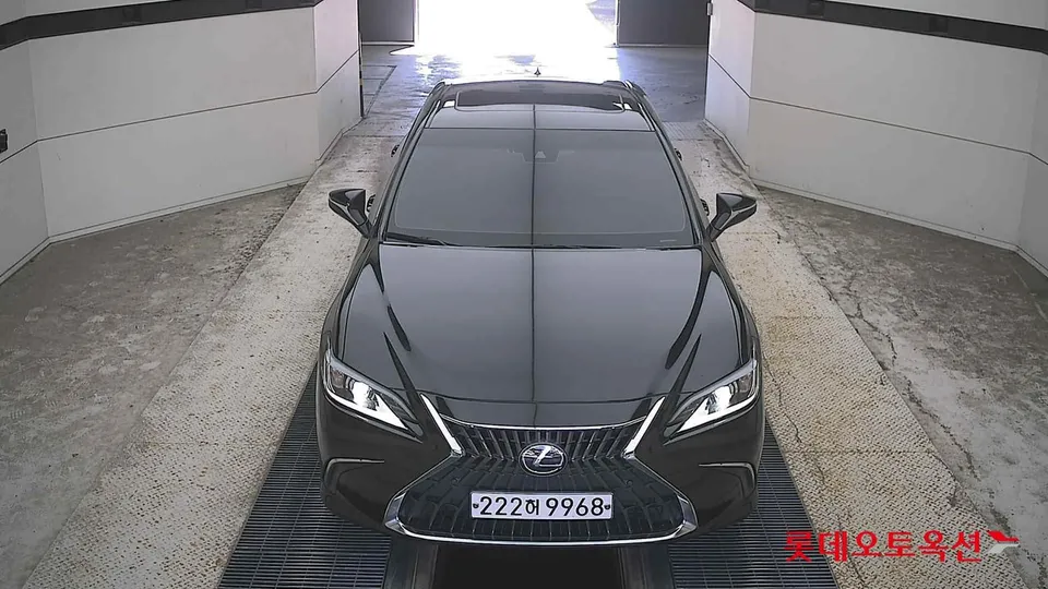 2024 Lexus ES, VIN JTHBA1C16R2021208
