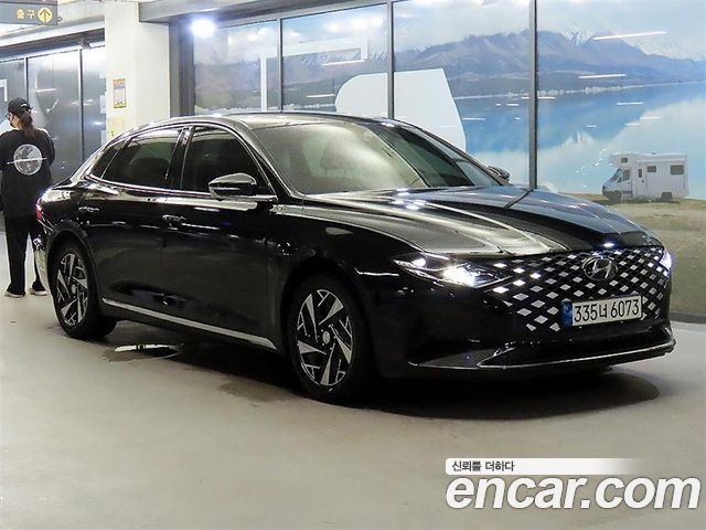 2022 Hyundai Grandeur, VIN KMHF1413BNA128230