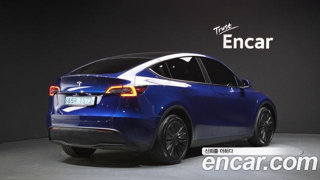 2021 Tesla Model Y, VIN 5YJYGDEE4MF283388
