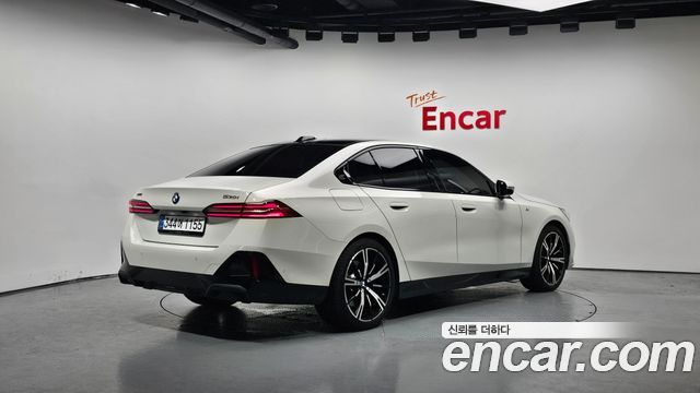 2025 BMW 5-Series, VIN WBA51FJ08SCV63834