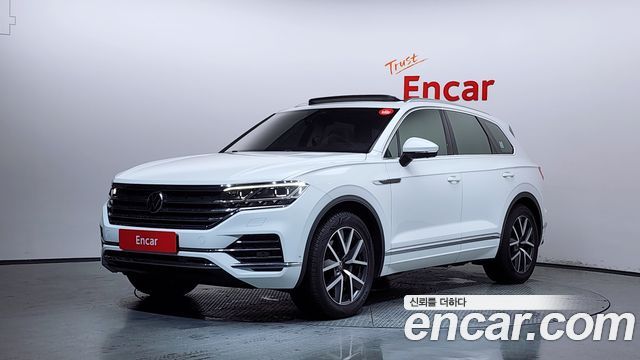 2023 Volkswagen Touareg, VIN WVGZZZCR0PD010327