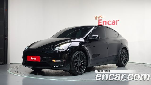 2022 Tesla Model Y, VIN 7SAYGDEF4NF417314