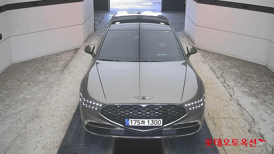 2023 Genesis G90, VIN KMTFE11DDPU028544