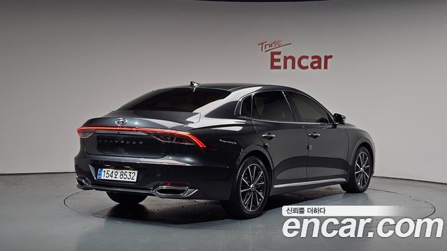 2022 Hyundai Grandeur, VIN KMHF141DBNA460186
