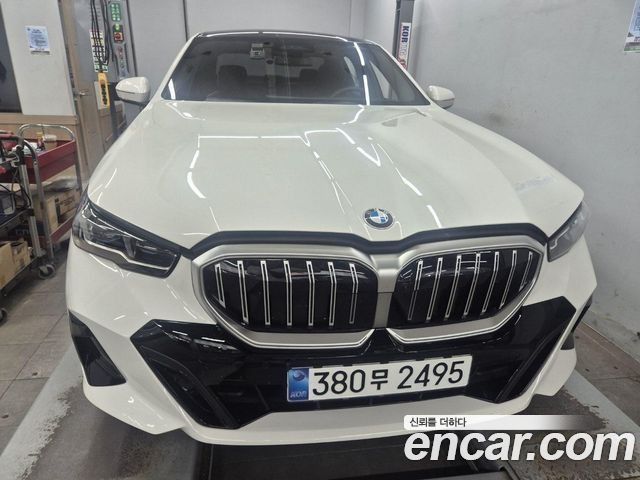2026 BMW 5-Series, VIN WBA41FL05TCW48320