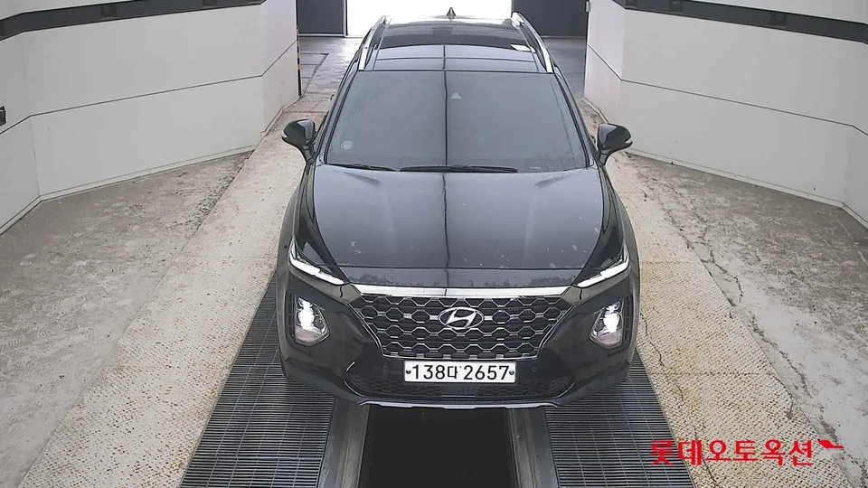 2020 Hyundai Santa Fe, VIN KMHS381CBLU262066