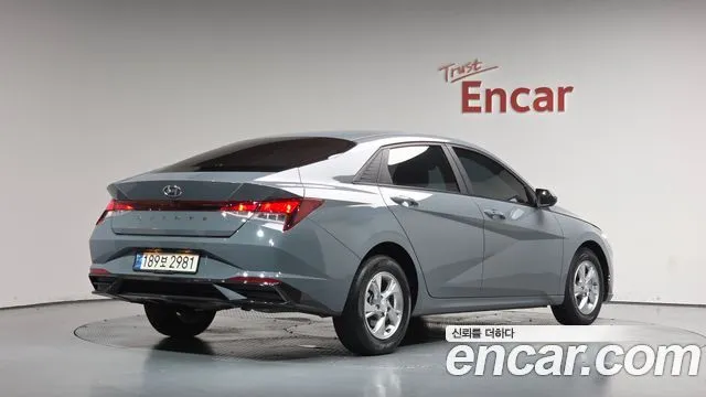 2022 Hyundai Avante, VIN KMHLM41EENU340231