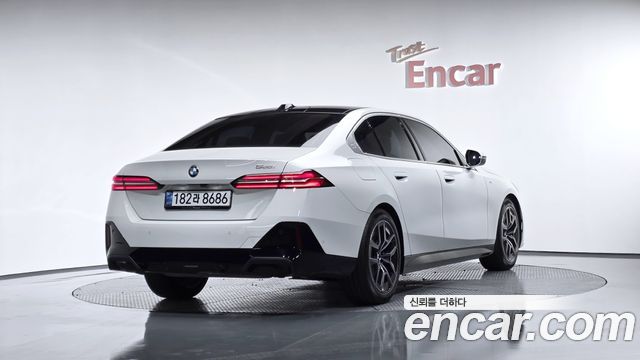 2024 BMW 5-Series, VIN WBA21FJ08RCR32608