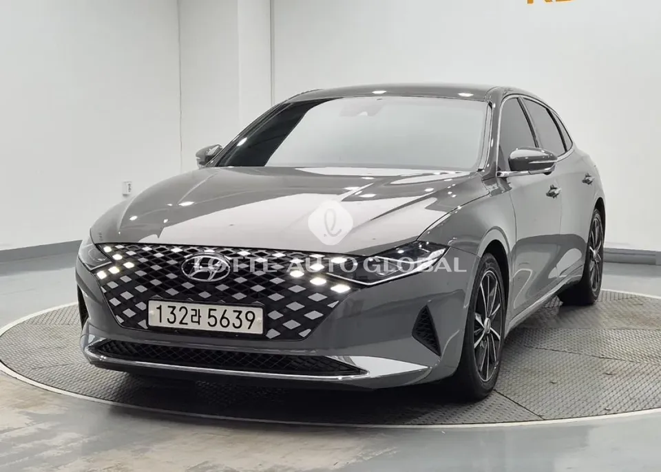 2021 Hyundai Grandeur, VIN KMHF241DBMA434221