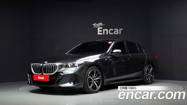 2024 BMW 5-Series, VIN WBA51FJ02RCS31835