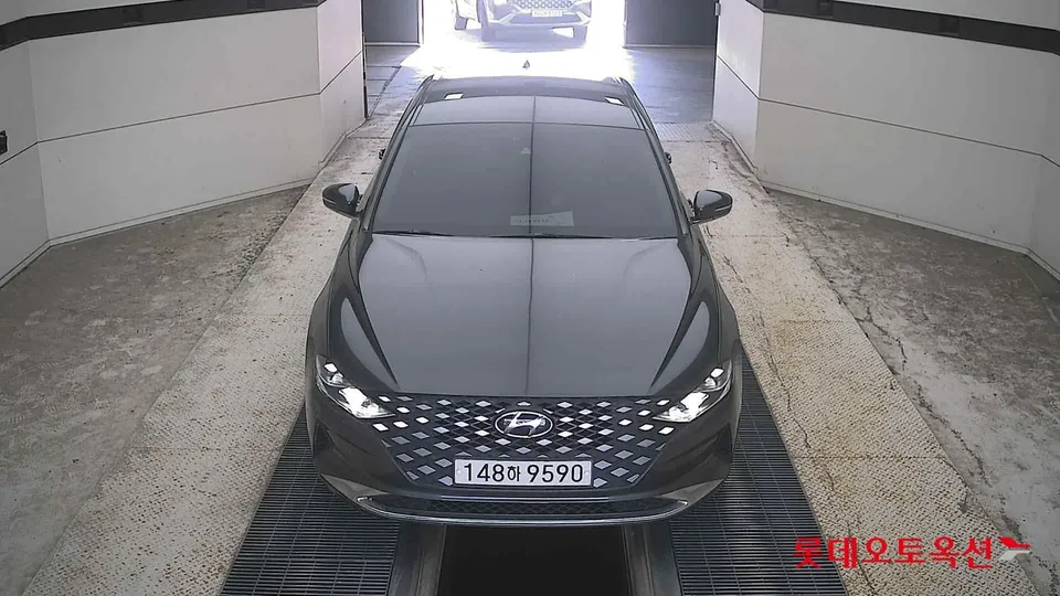 2021 Hyundai Grandeur, VIN KMHF141DBMA445298