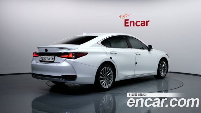 2023 Lexus ES, VIN JTHBA1C19P2017165