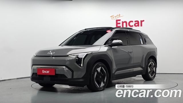 2025 Kia EV3, VIN KNAFC81AFSS033108