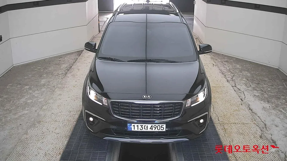 2020 Kia Carnival, VIN KNAMC81ABLS631236