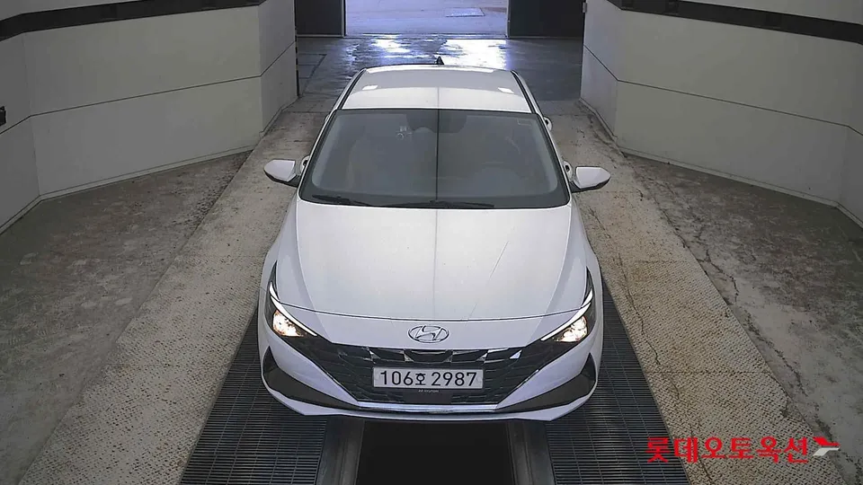2021 Hyundai Avante, VIN KMHLM41EEMU206901