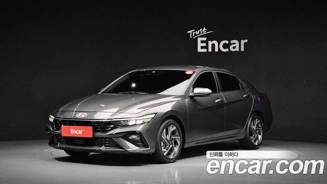 2025 Hyundai Avante, VIN KMHLN41EESU946081