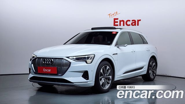 2022 Audi e-tron, VIN WAUZZZGE5NB001740