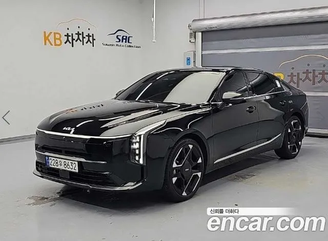 2025 Kia K8, VIN KNAM641BBSA074689