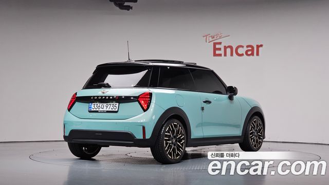 2025 Mini Cooper, VIN WMW21GD04S2W18659