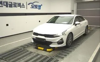 2021 Kia K5, VIN KNAG741BBMA094943
