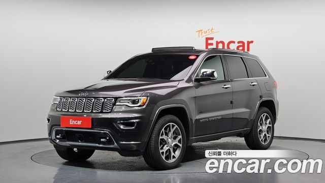 2020 Jeep Cherokee, VIN 1C4RJFCG0LC269828