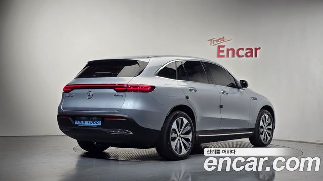2020 Mercedes-Benz EQC, VIN WDD8P9AB0LF001370