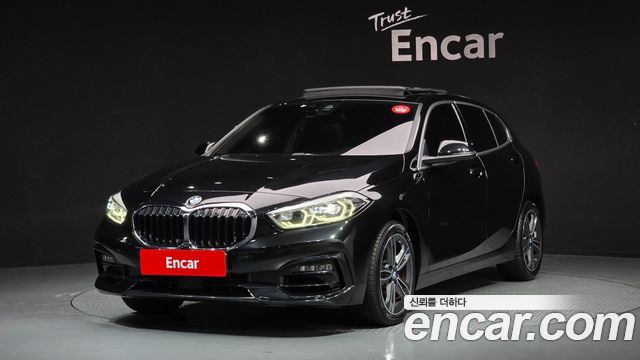 2022 BMW 1-Series, VIN WBA7L7107N7K66916